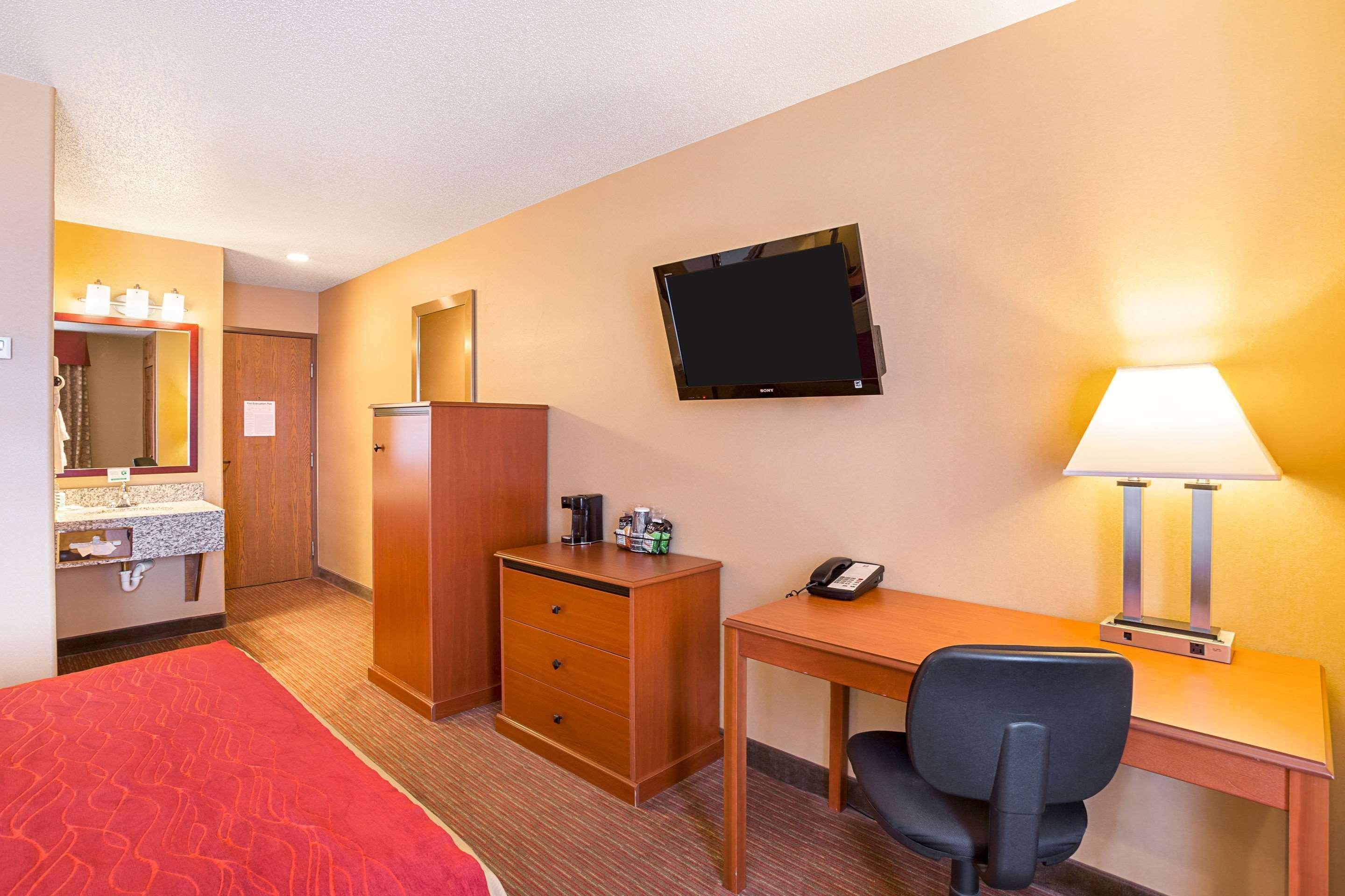 Quality Inn York Exteriör bild