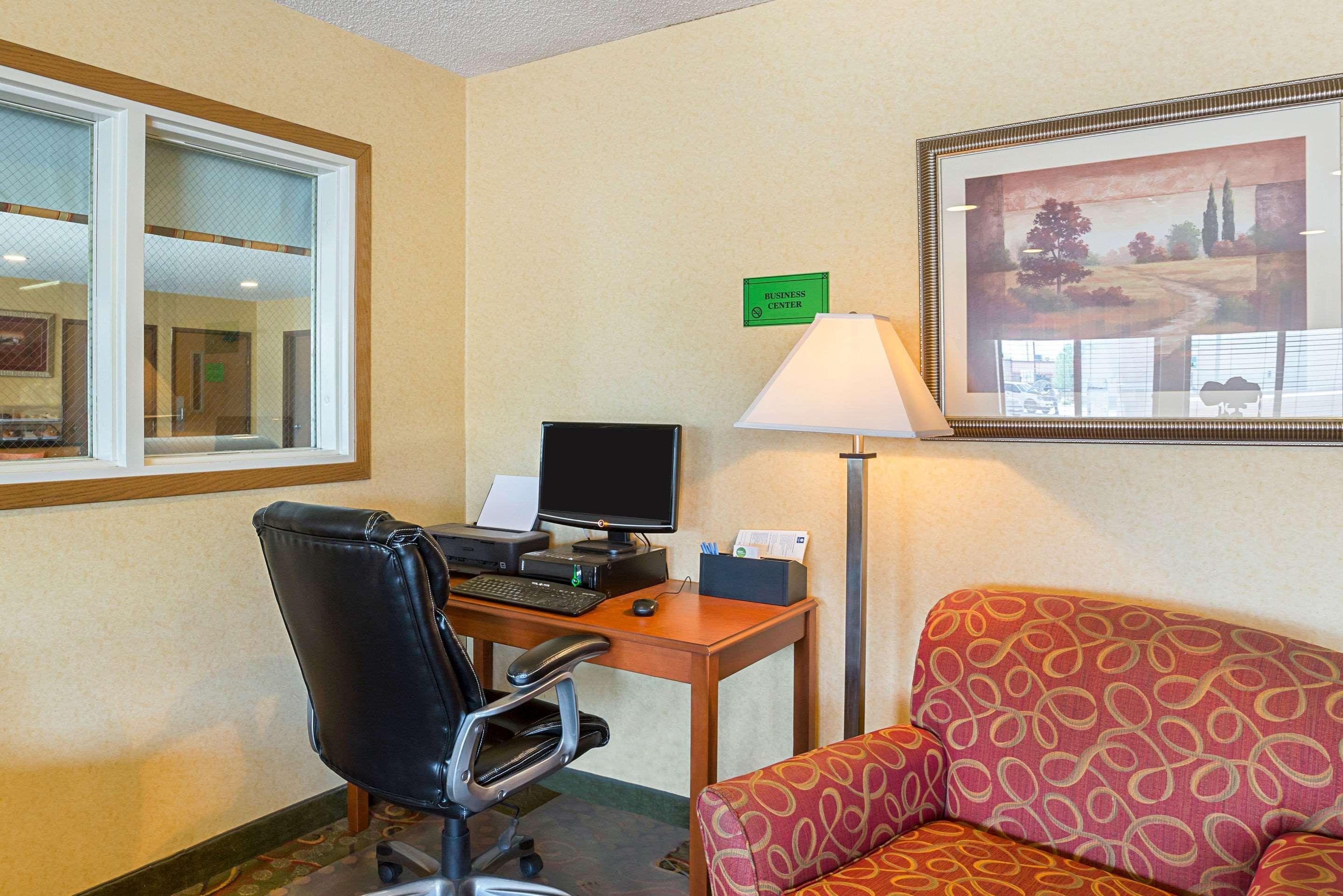 Quality Inn York Exteriör bild