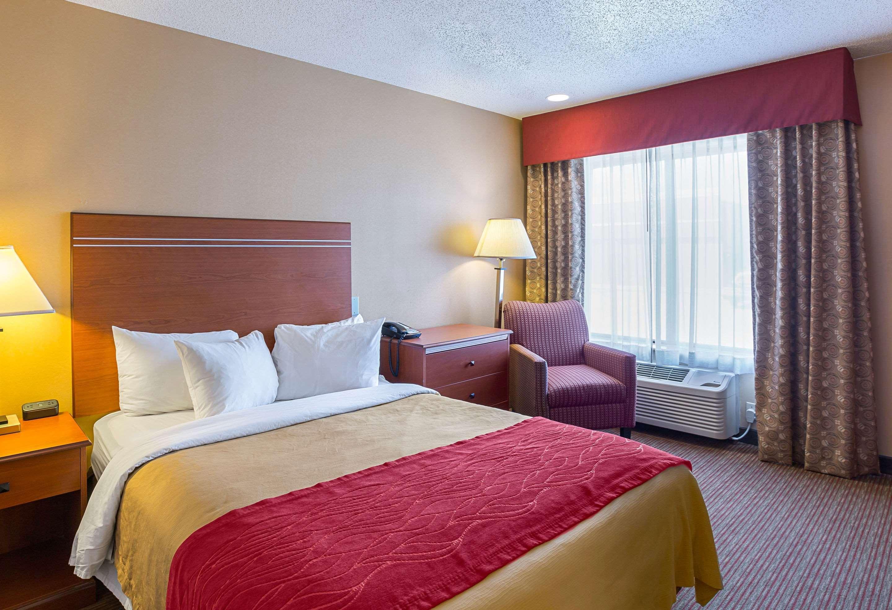 Quality Inn York Exteriör bild